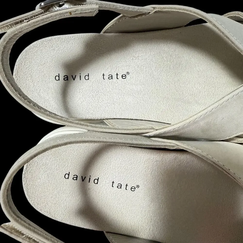 David Tate Madona Women Beige sandals adjustable slingback SZ/ 7 Wide